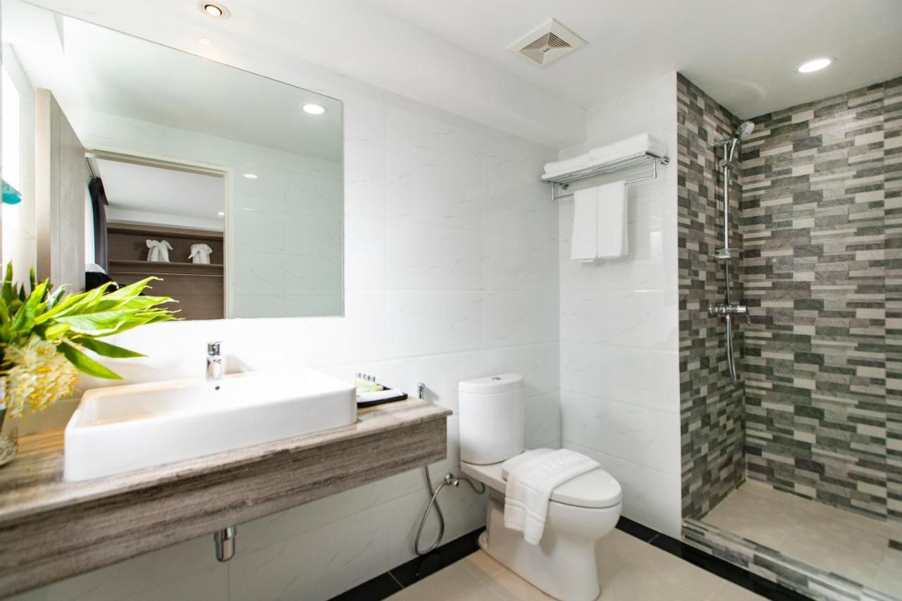 8 Mile Hotel Yangon Dış mekan fotoğraf